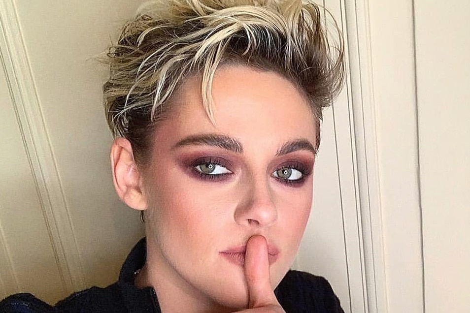Kristen Stewart Cut Her Hair See Her New Short Haircut From the Chanel  Show  Glamour
