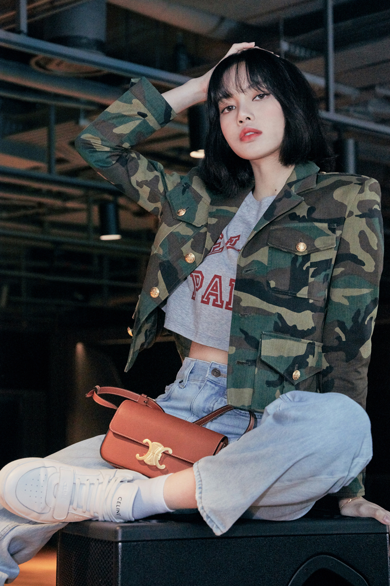 Lisa from BLACKPINK just wore the Celine Triomphe bag - RUSSH