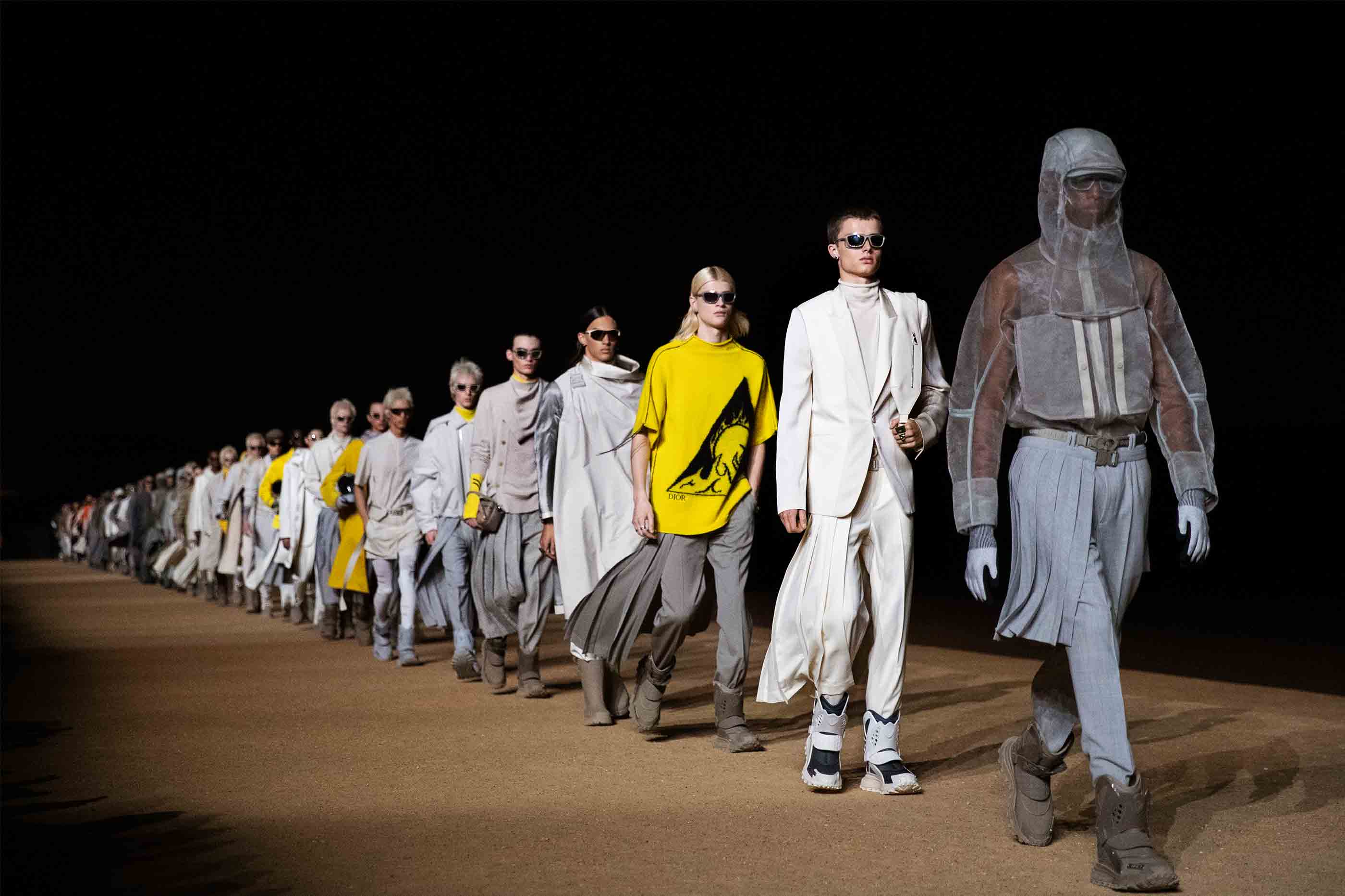 Dior Men's Fall 2022 Collection by Kim Jones